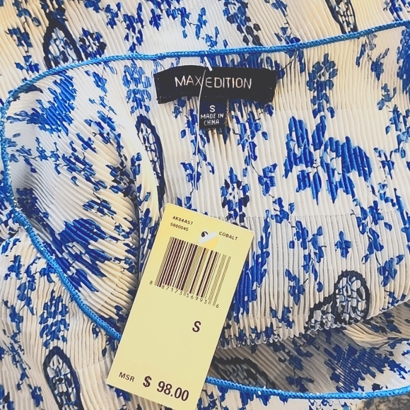 MAX EDITION DRESS - Picture 10 of 11